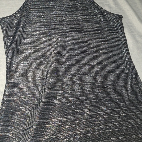 Dress - Picture 4 of 4